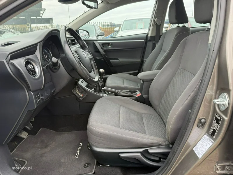 Toyota Corolla E160/E170 8