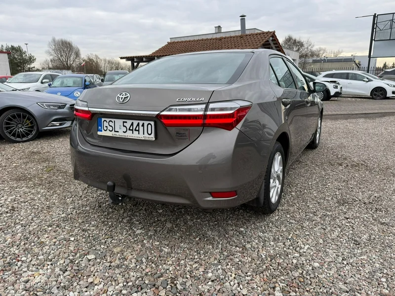 Toyota Corolla E160/E170 9