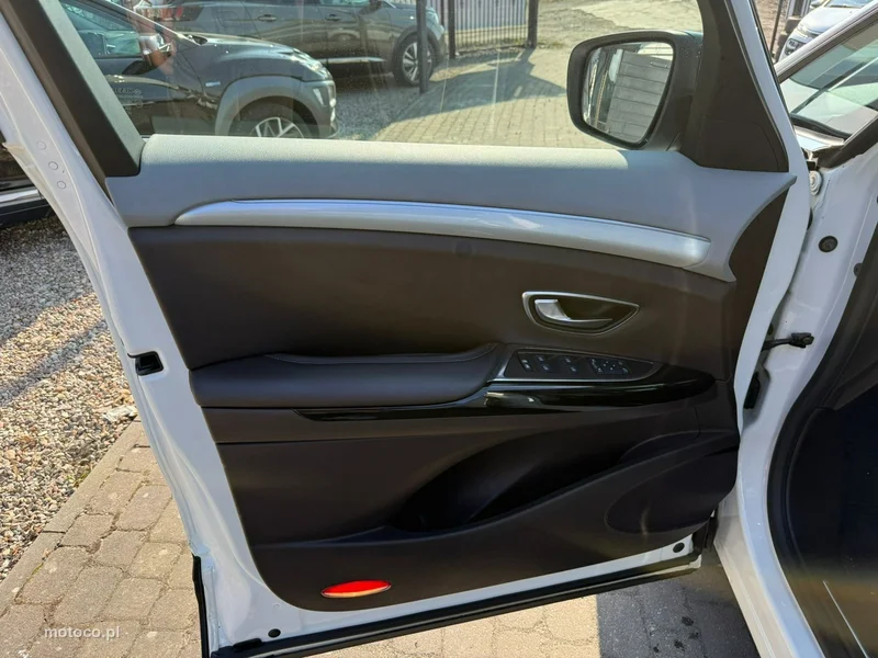 Renault Espace V 13