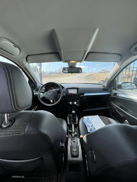 Opel Astra H 7