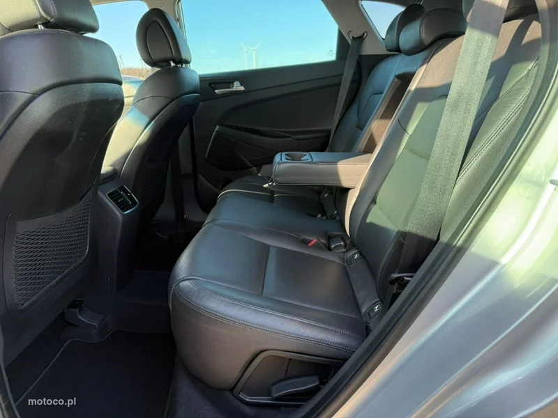 Hyundai TUCSON 11