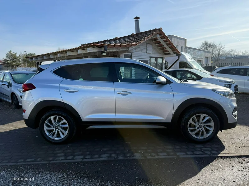 Hyundai TUCSON 3