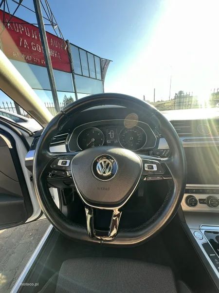 Volkswagen Passat B8 13