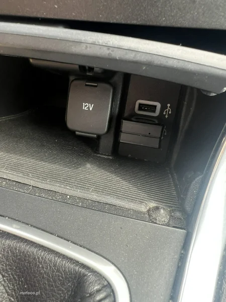 Ford S-Max II 22
