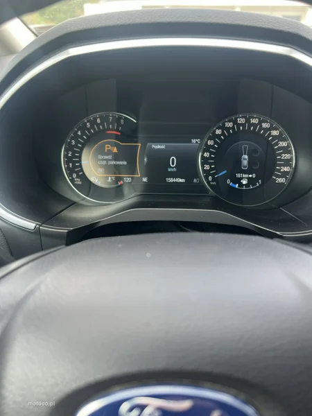 Ford S-Max II 29