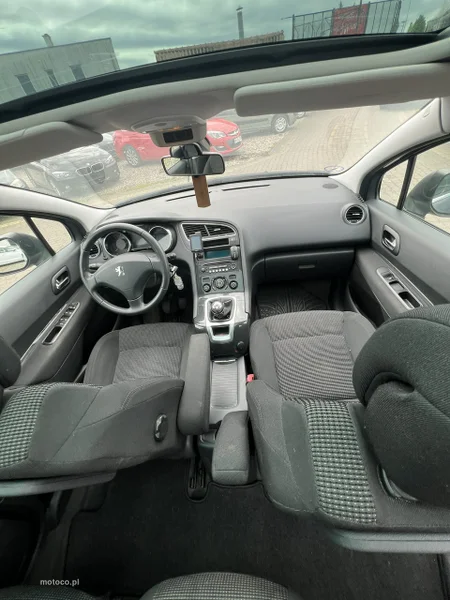Peugeot 5008 11