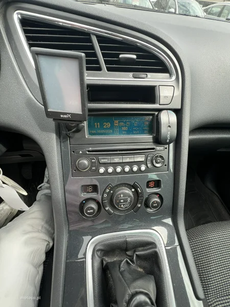 Peugeot 5008 22