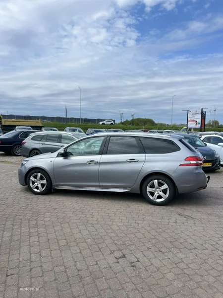 Peugeot 308 2