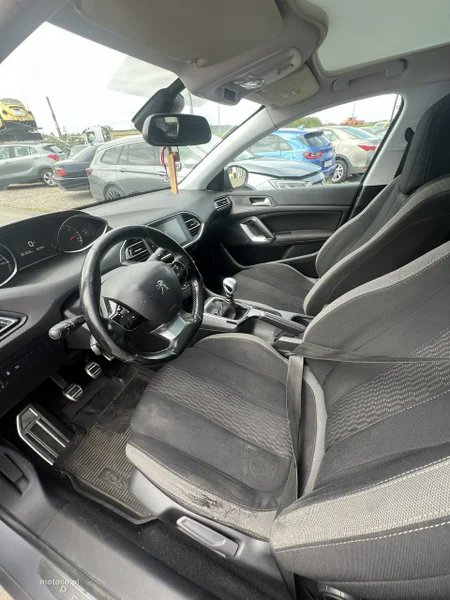 Peugeot 308 12