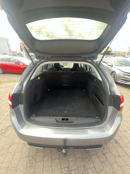 Peugeot 308 5