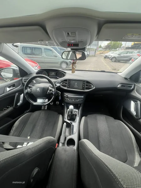 Peugeot 308 8