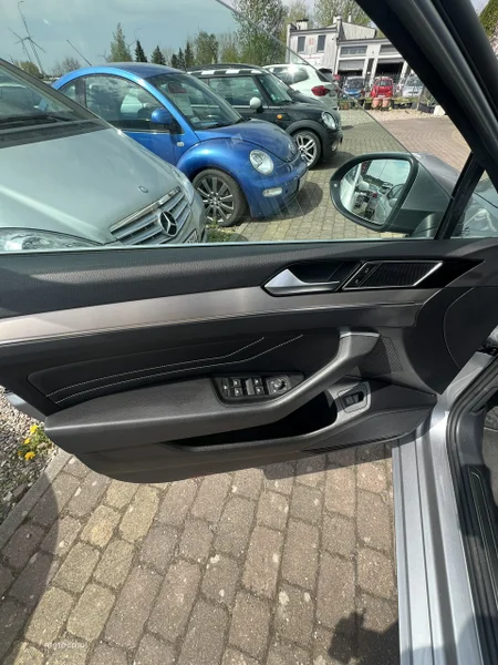 Volkswagen Passat B8 21