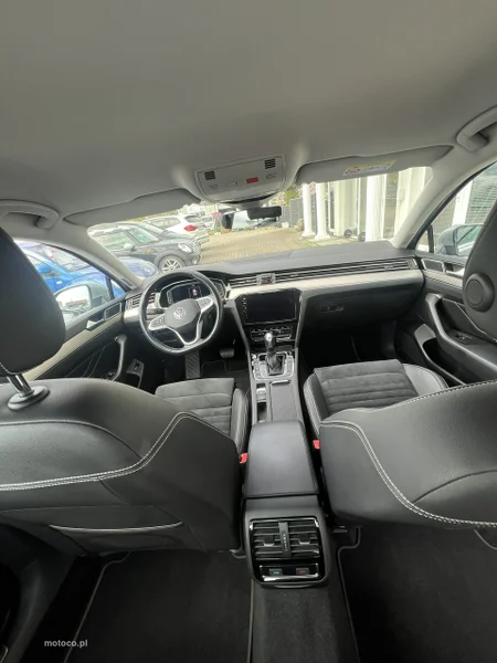 Volkswagen Passat B8 9