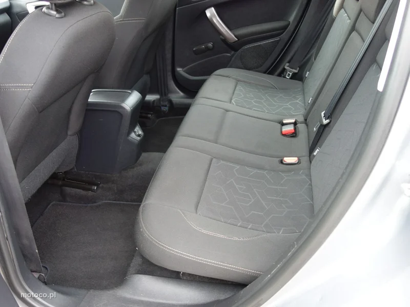 Peugeot 2008 7
