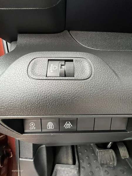 Peugeot Rifter 12