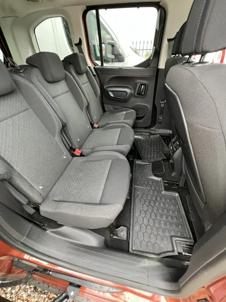 Peugeot Rifter 21