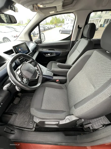 Peugeot Rifter 10