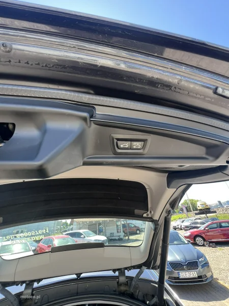 BMW Seria 5 F10 520 13