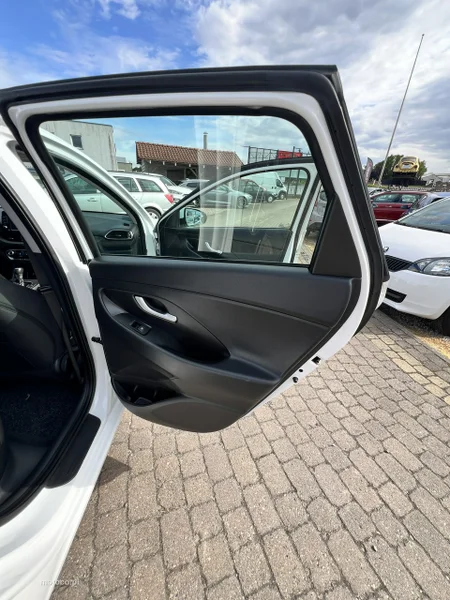 Hyundai i30 11