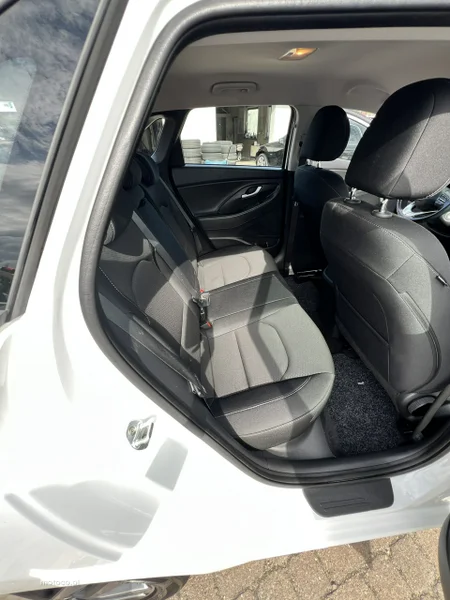 Hyundai i30 10