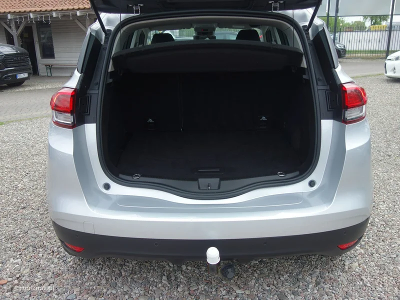 Renault Scenic IV 11