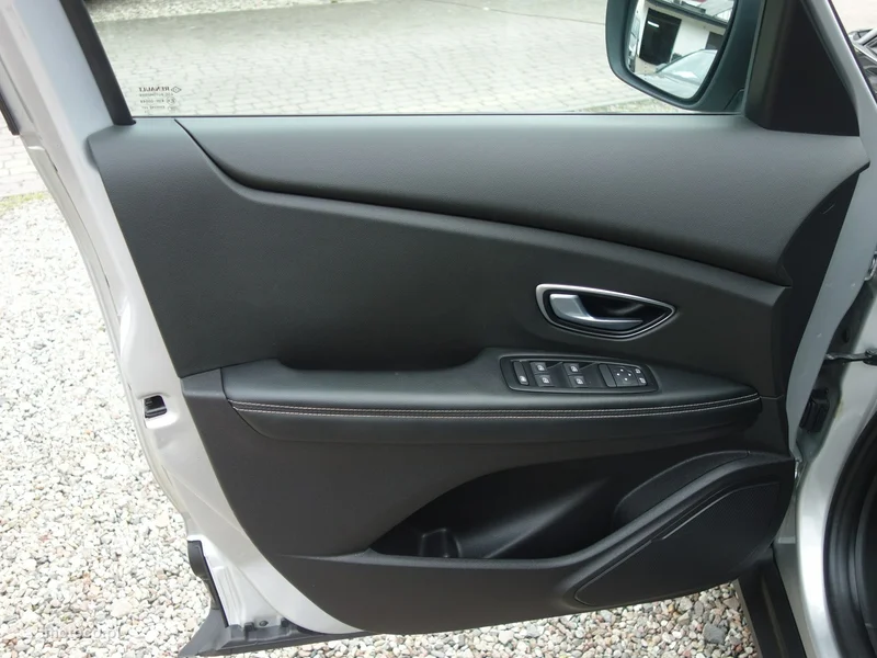 Renault Scenic IV 8