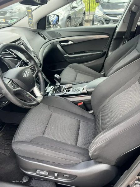 Hyundai i40 15