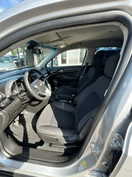 Chevrolet Orlando 10