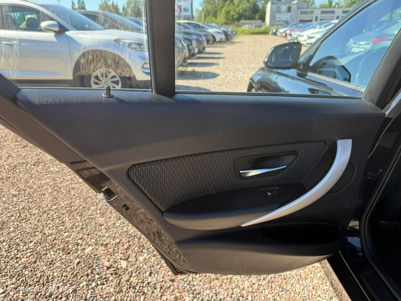 BMW Seria 3 F30 320 21
