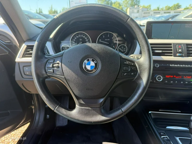 BMW Seria 3 F30 320 23