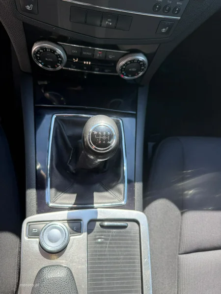 Mercedes-Benz Klasa C W204 C 200 20
