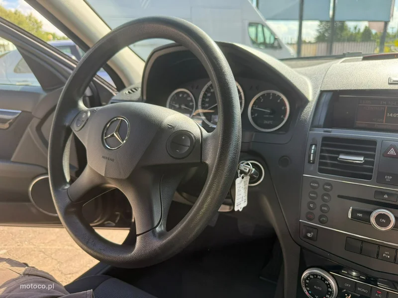 Mercedes-Benz Klasa C W204 C 200 24