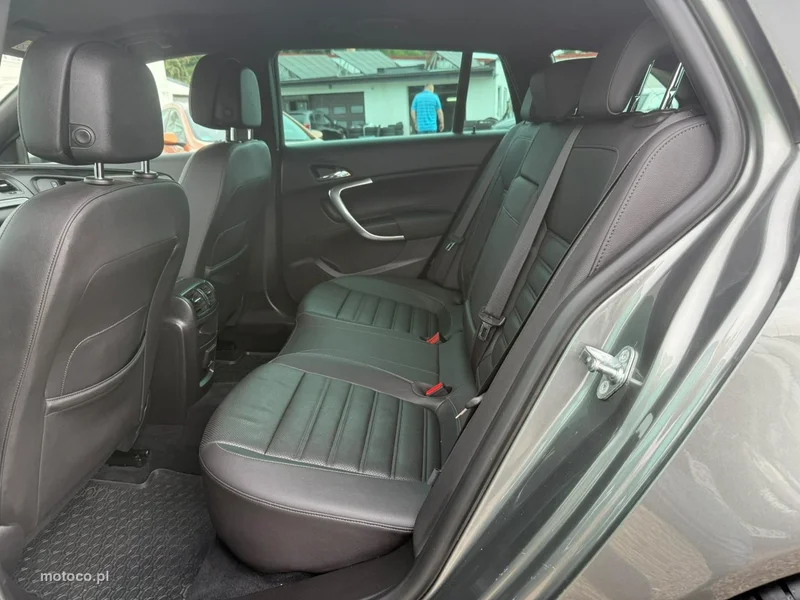 Opel Insignia Sports Tourer 11