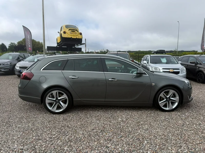 Opel Insignia Sports Tourer 14