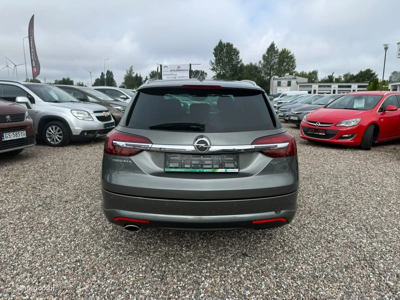 Opel Insignia Sports Tourer 4