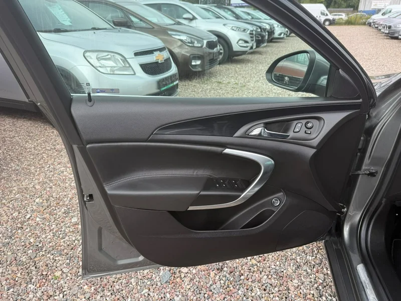 Opel Insignia Sports Tourer 8