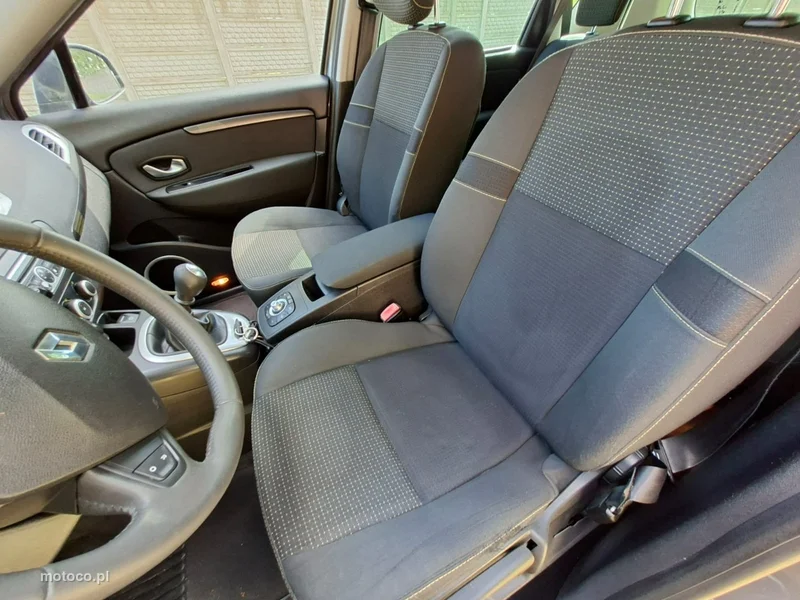 Renault Megane III 25