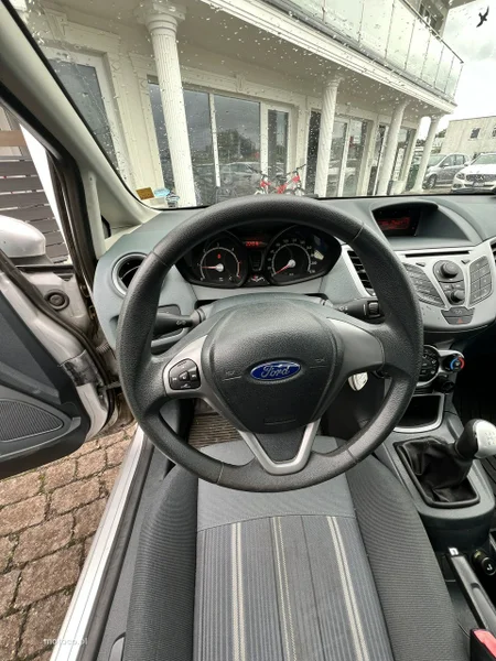 Ford Fiesta VI 13