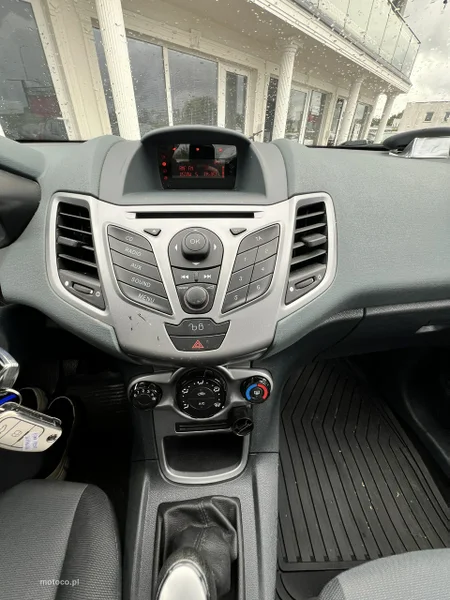 Ford Fiesta VI 14