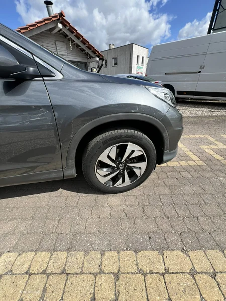 Honda CR-V 8