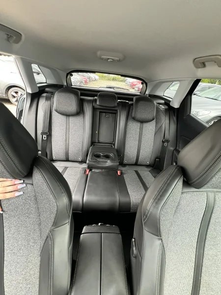 Peugeot 3008 13