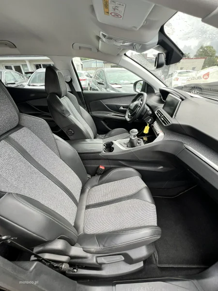 Peugeot 3008 7