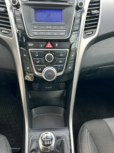 Hyundai i30 18