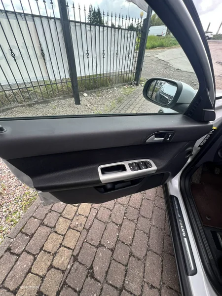 Volvo V50 12