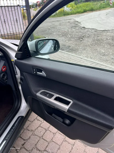 Volvo V50 5