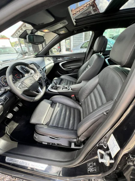 Opel Insignia Sports Tourer 12