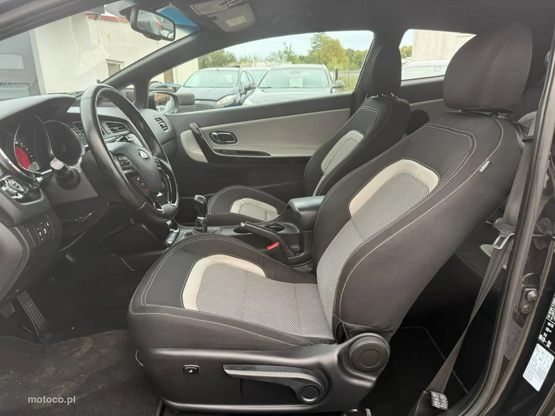 Kia Pro Cee'd 8