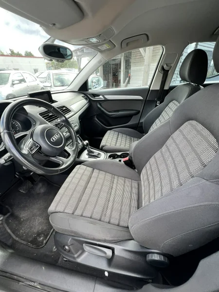 Audi Q3 8U 16