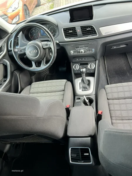 Audi Q3 8U 10