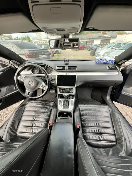 Volkswagen Passat CC 11